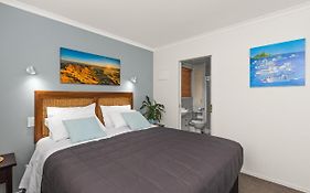 The Village Apartment, Just Steps To The Village Shops, Bars And Restaurants